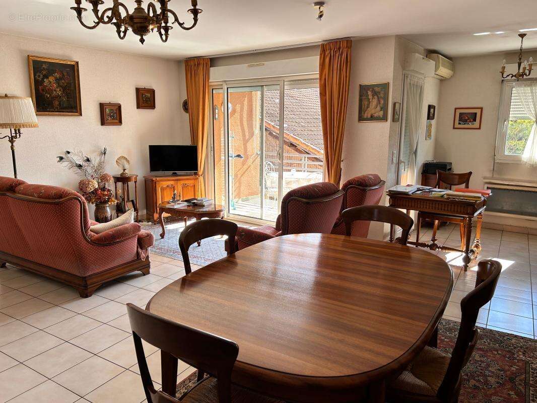 Appartement à VAISON-LA-ROMAINE