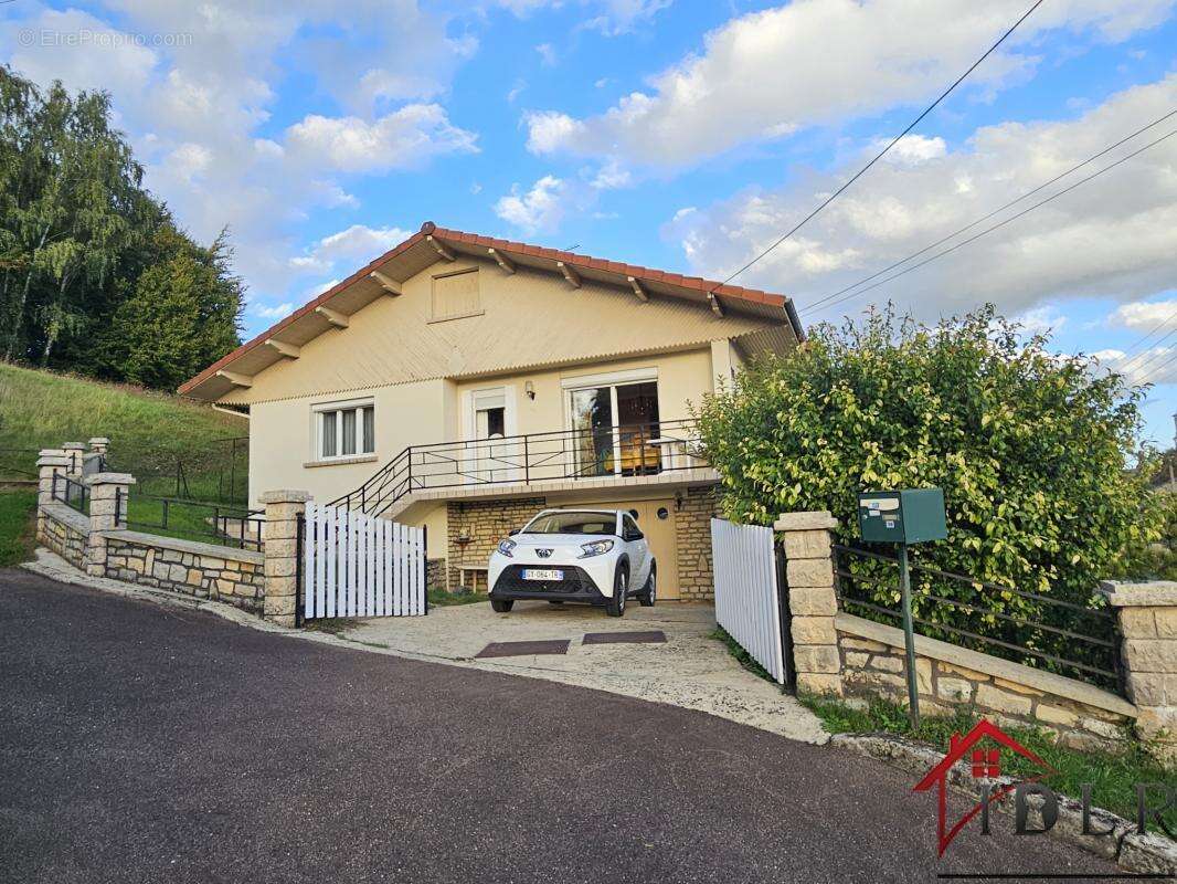 Maison à BROUSSEVAL
