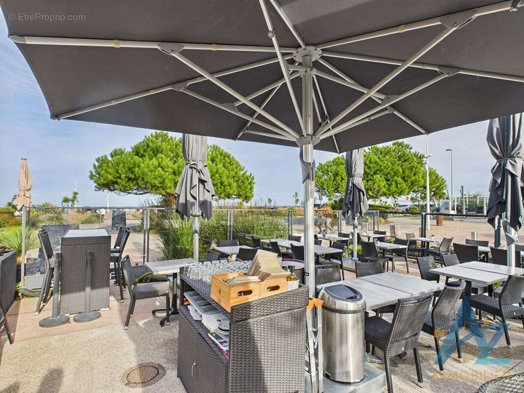 Commerce à MERVILLE-FRANCEVILLE-PLAGE