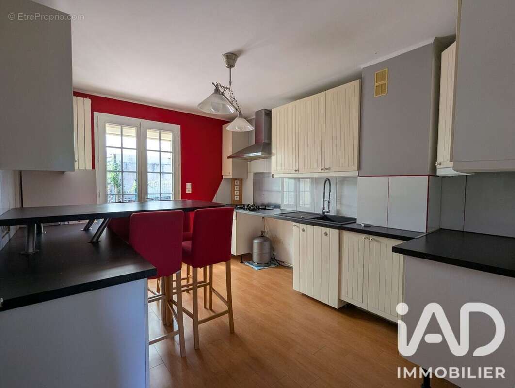 Maison 141 m² à Gasville-Oiseme  - photo 3