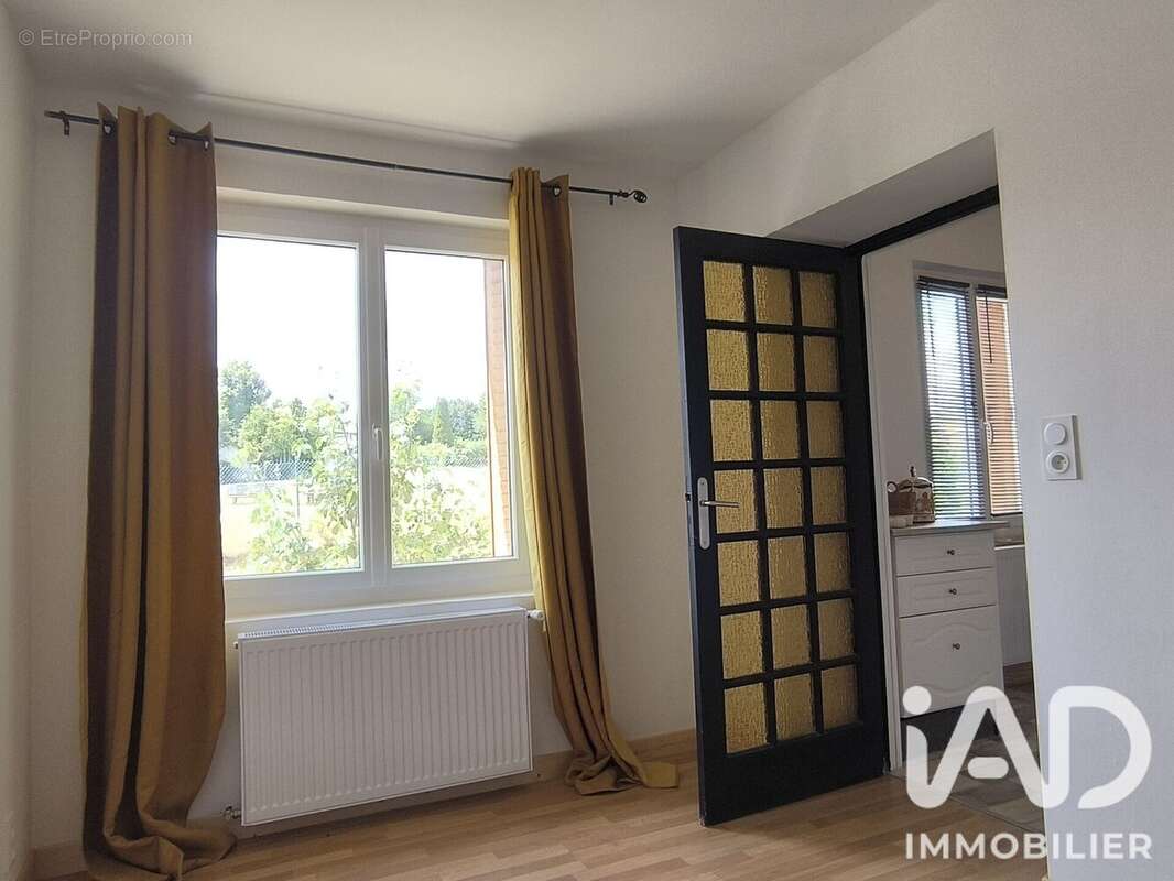 Appartement 185 m² à Giat  - photo 8