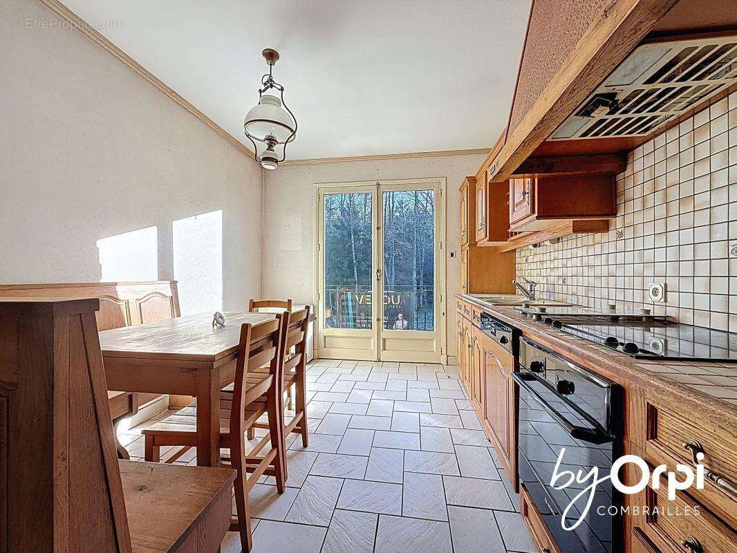 Maison à SAINT-ELOY-LES-MINES