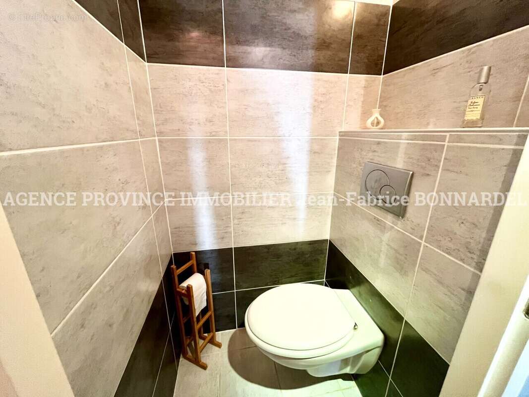 Maison à SUZE-LA-ROUSSE