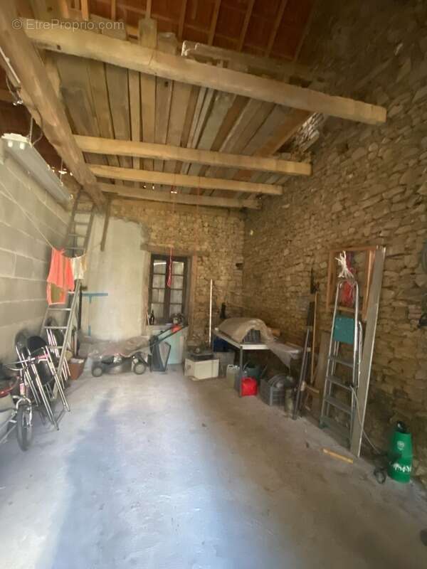 Maison en pierre entièrement rénovée, 95m², avec dépendances, terrain de 1154m² 148 000 € - photo 38
