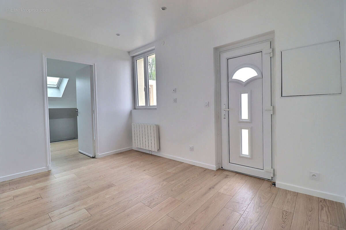 Appartement à COLOMBES