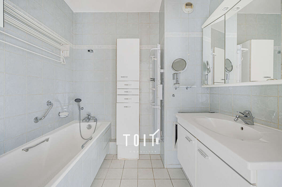 Appartement Paris 3 pièces 73,07m2-Etage élevé- Terrasse- Saint jacques - photo 7