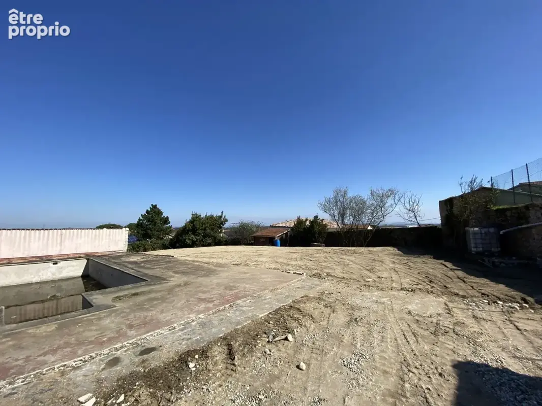 Photo Terrain à Saint-Cyr au prix de 99 000€