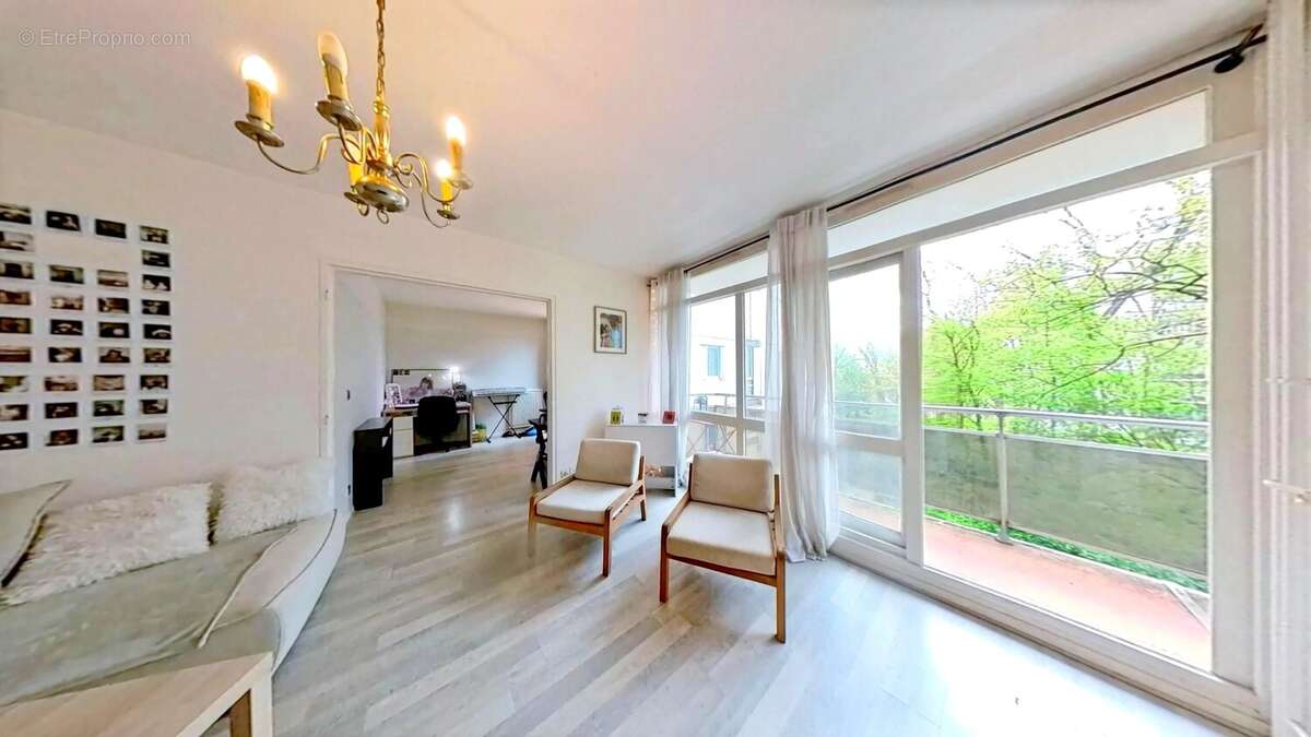 Appartement à LIVRY-GARGAN