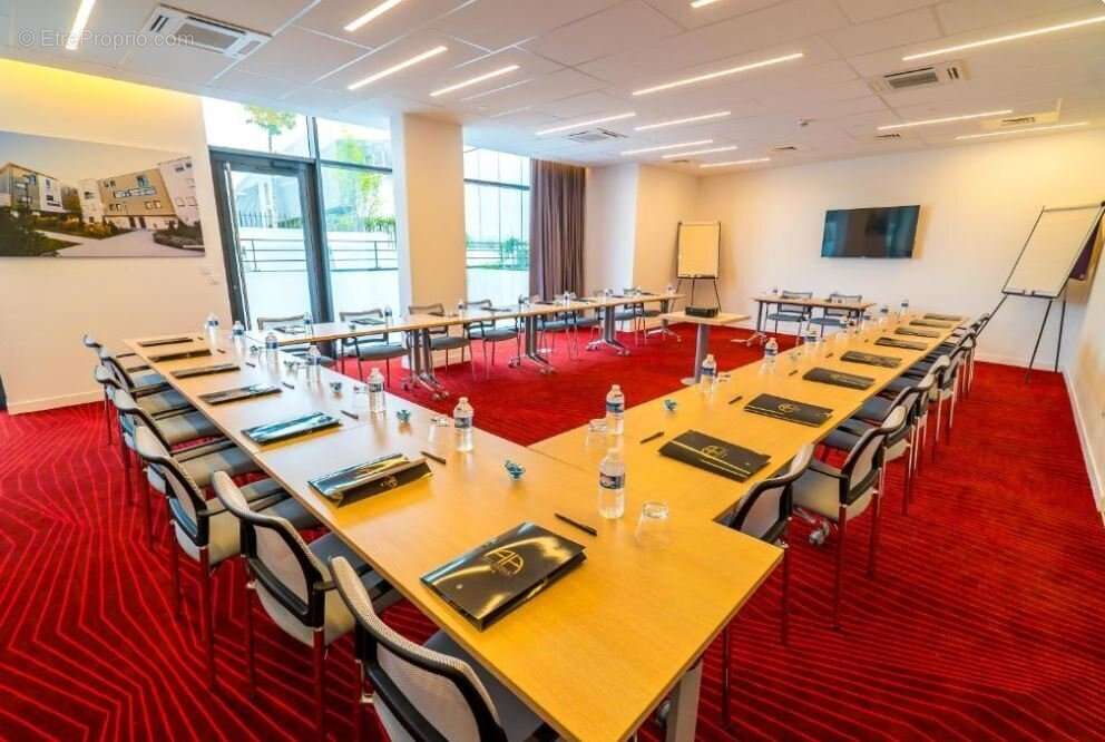 INVESTISSEMENT LOCATIF  CHOISY LE ROI  Résidence  All Suites Appart Hôtel - 7.44 % de rentabilité - photo 10