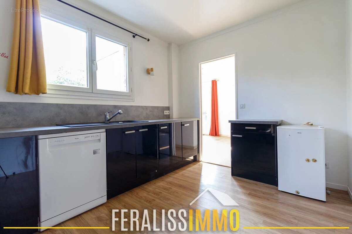 Spacieux F3 au rez de chaussée avec jardin parfaitement ori - photo 9