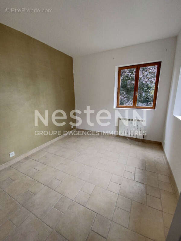 Maison à COMMENCHON