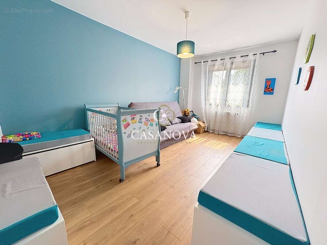 Maison et appartement indépendant sur vaste terrain arboré - photo 10