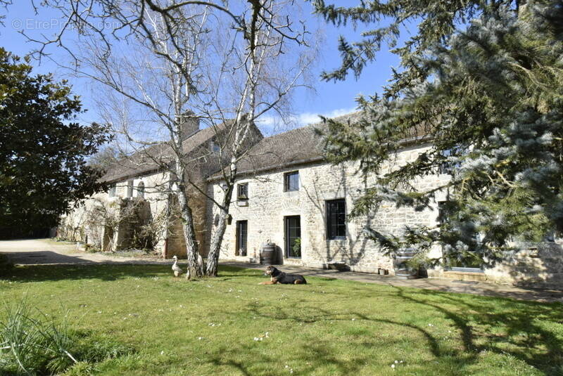 n°1 - Maison à GIVRY