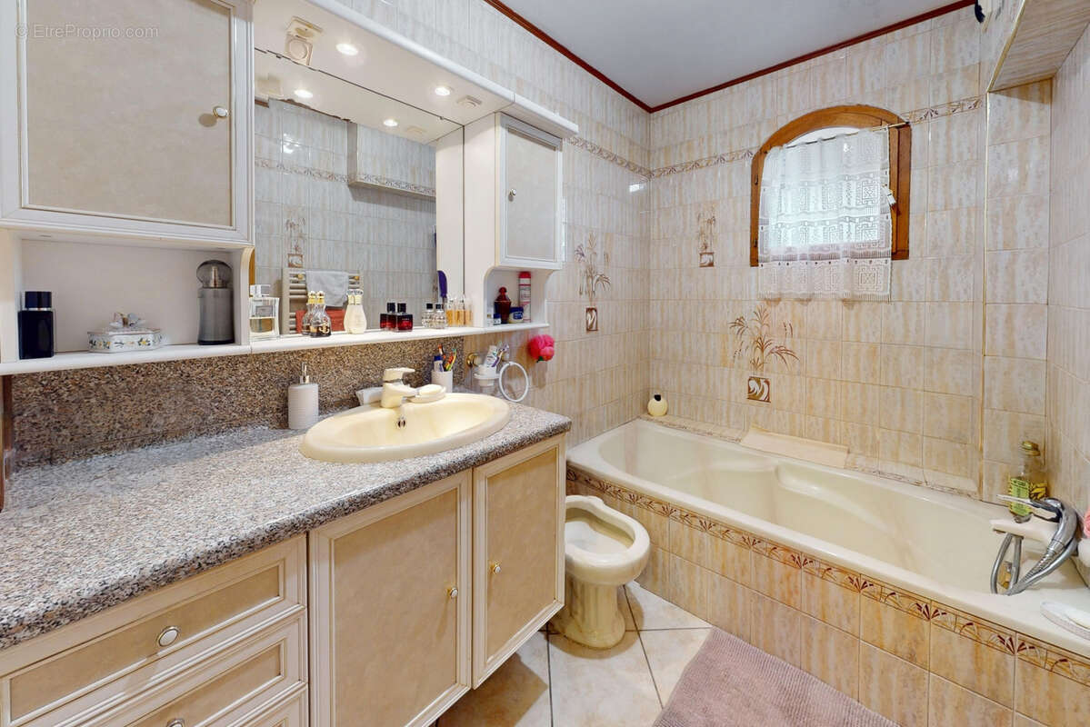 Maison à MARSEILLE-15E