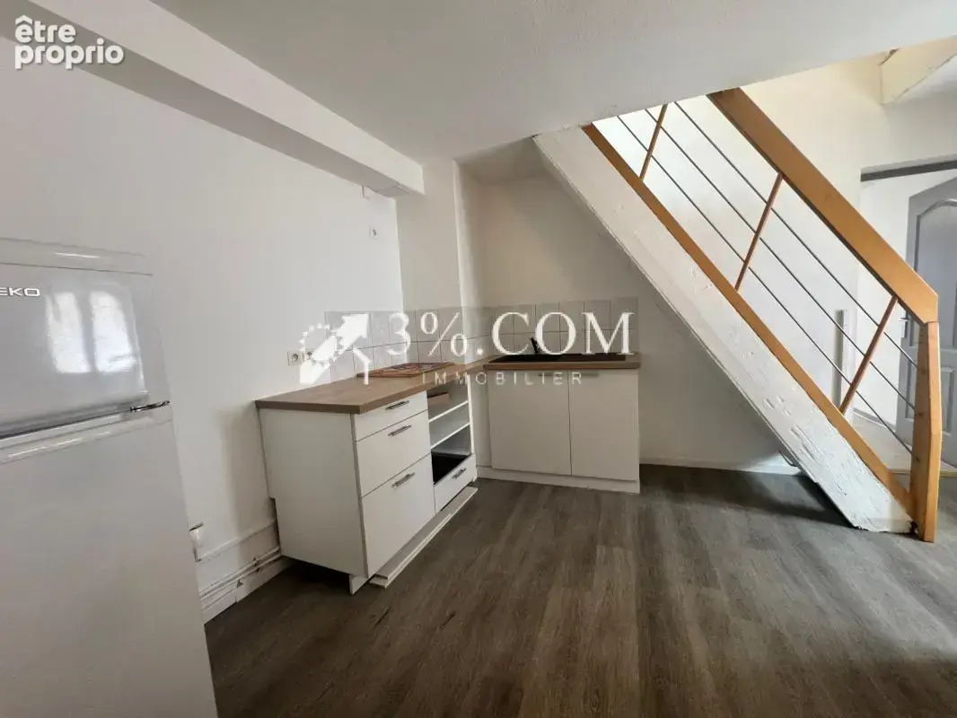 3%COM Appartement F5 en triplex avec cave - photo 6