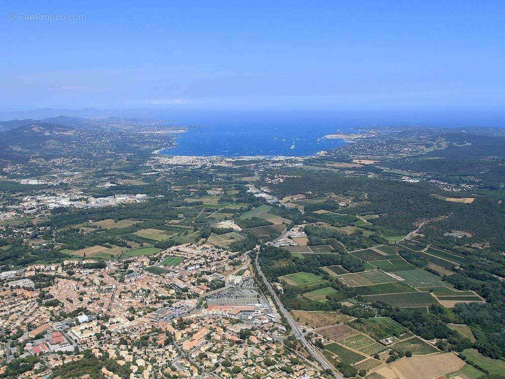 Appartement à COGOLIN