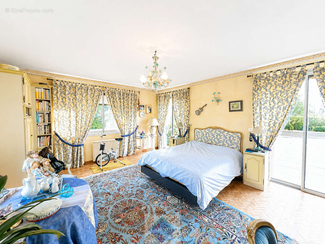 Maison à TOURS-EN-VIMEU
