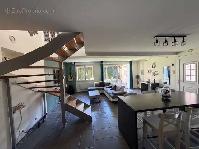 Maison à LA BOISSE