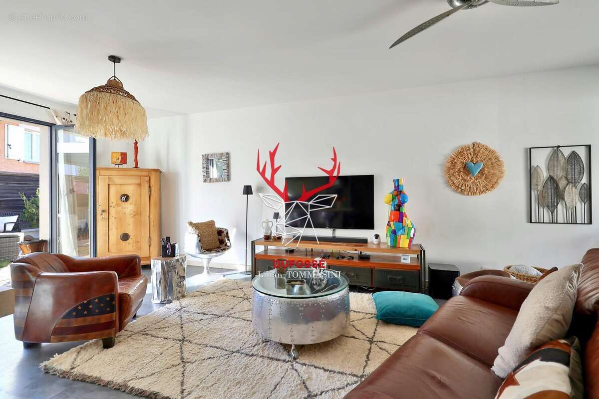 Photo 4 - Maison à LA TOUR-DE-SALVAGNY