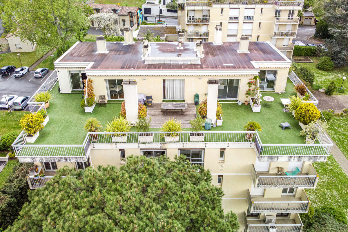 Cote pavee beau duplex 185 m2  avec terrasse 160m2 - photo 2