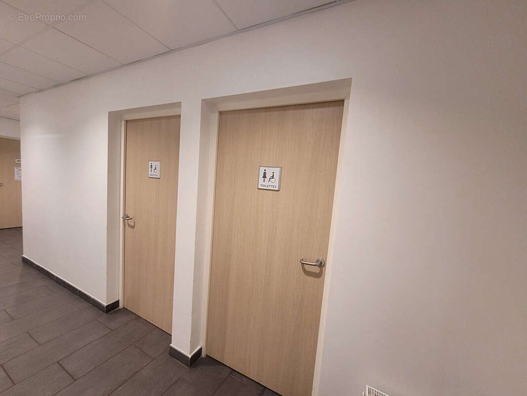 Commerce à SAINT-SEBASTIEN-SUR-LOIRE