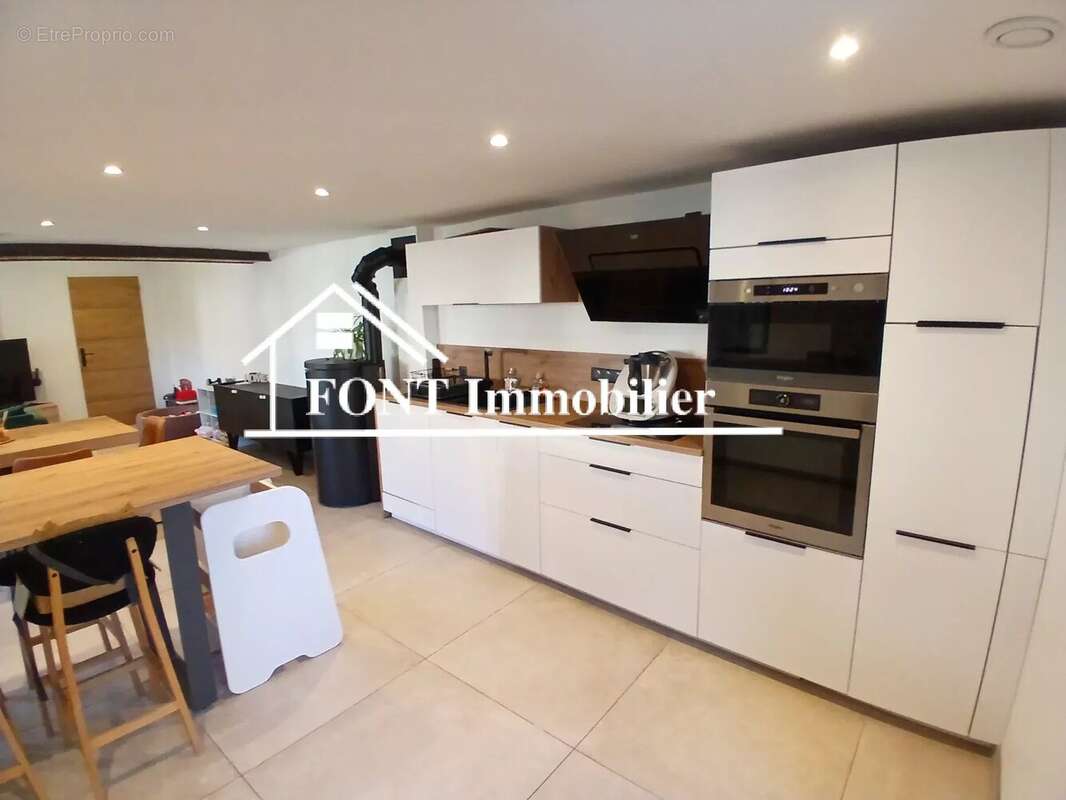 Maison à SAINT-MARTIN-LA-PLAINE