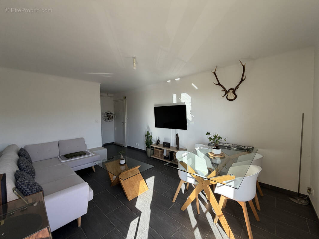 Appartement à MARSEILLE-11E