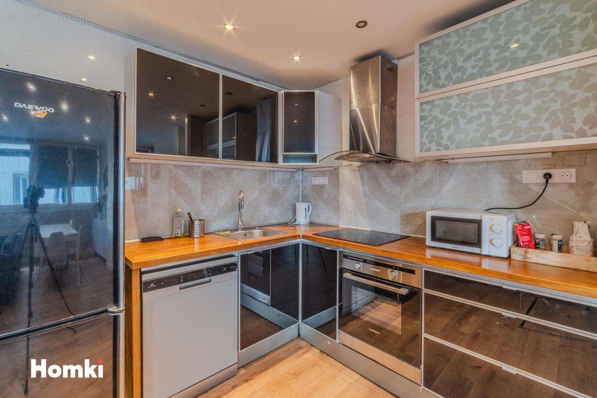 Appartement à SAINT-ETIENNE