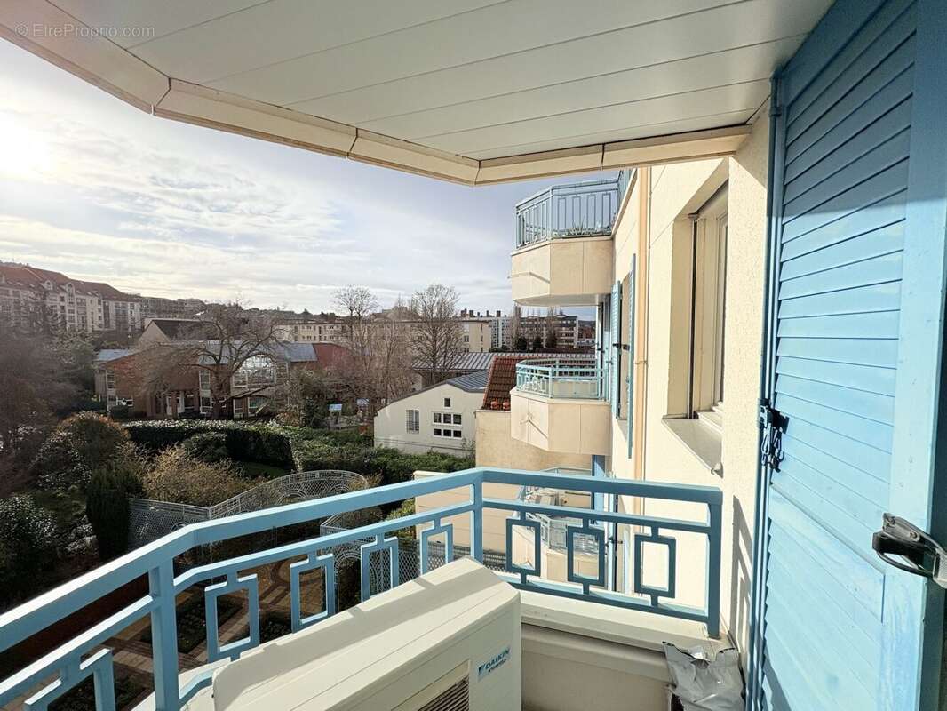 Appartement à RUEIL-MALMAISON