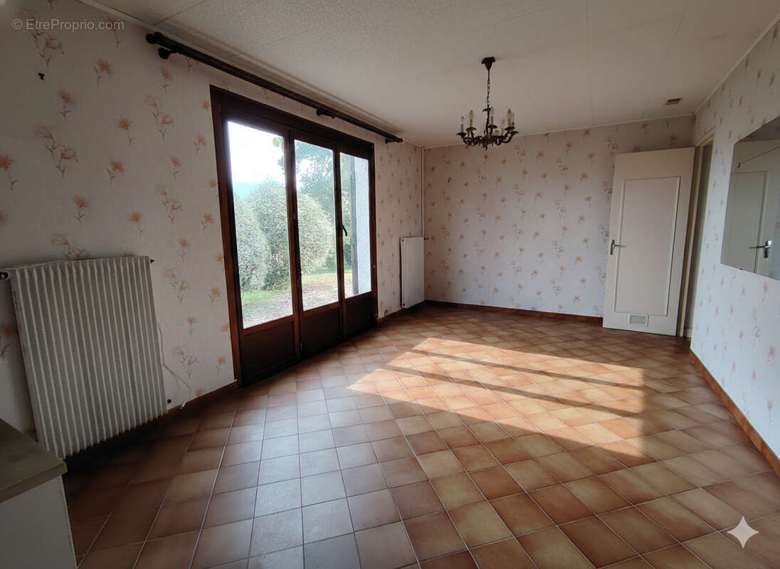 Maison à SAINT-VALERIEN