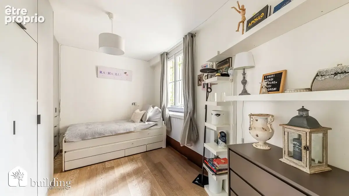 Paris 17e Ternes / Saint-Ferdinand - Appartement 4 pièces de 81 m² - photo 10