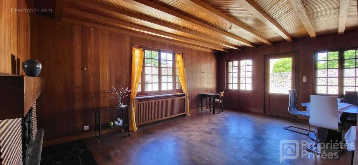 Maison de village et annexes - photo 6