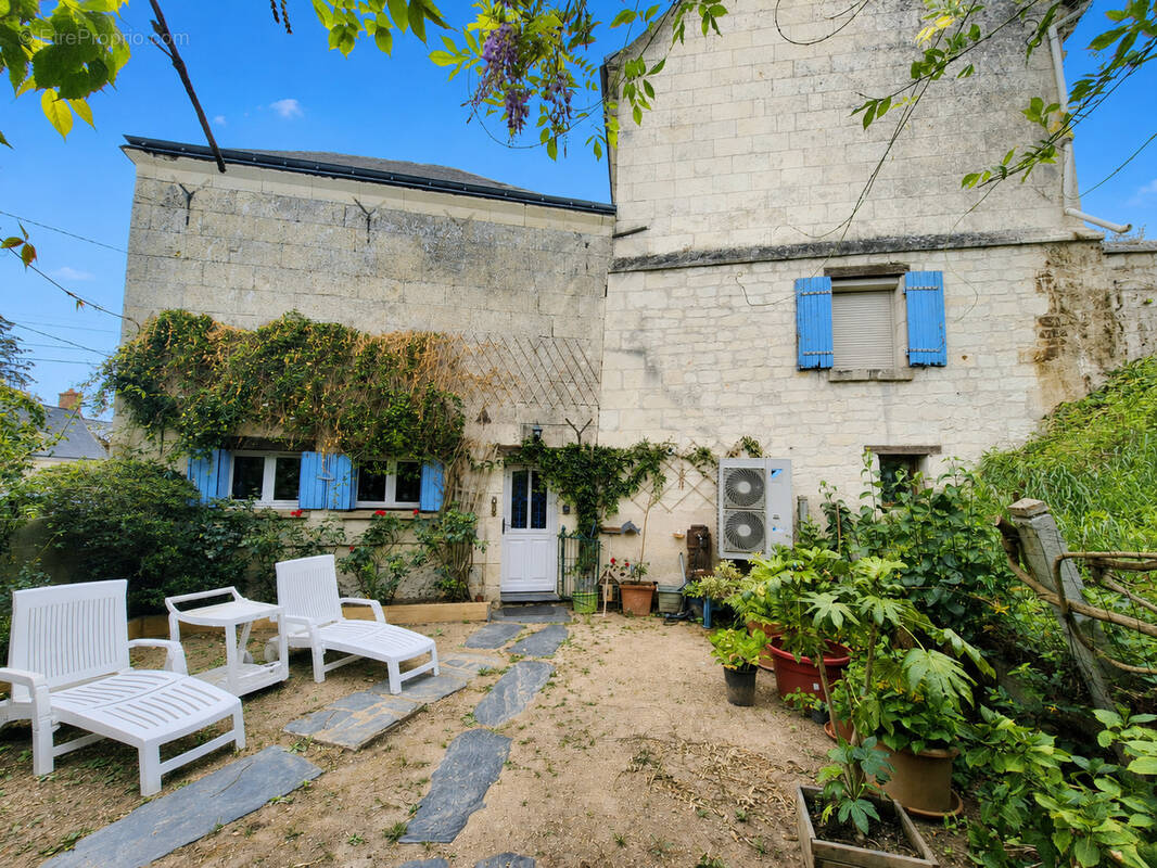 Maison à VARENNES-SUR-LOIRE