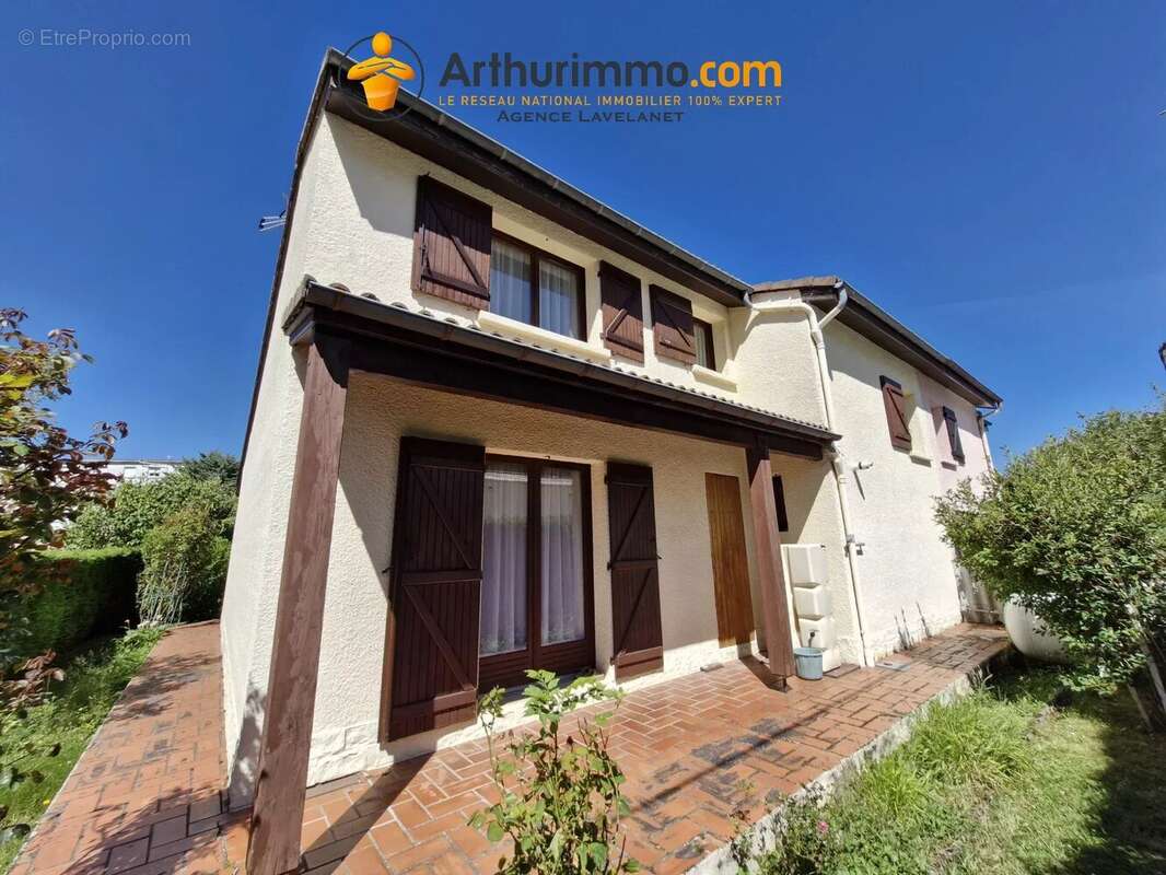 Maison avec garage et jardin à Lavelanet (09300) - photo 19