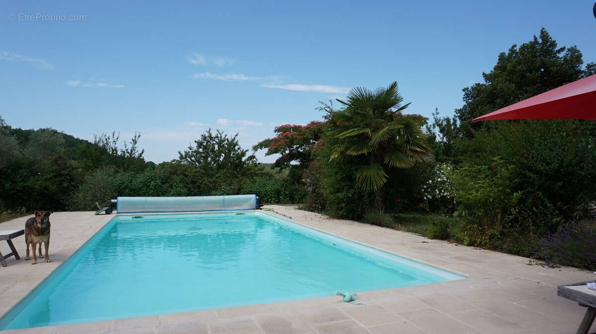 Maison à CASTELNAU-MONTRATIER