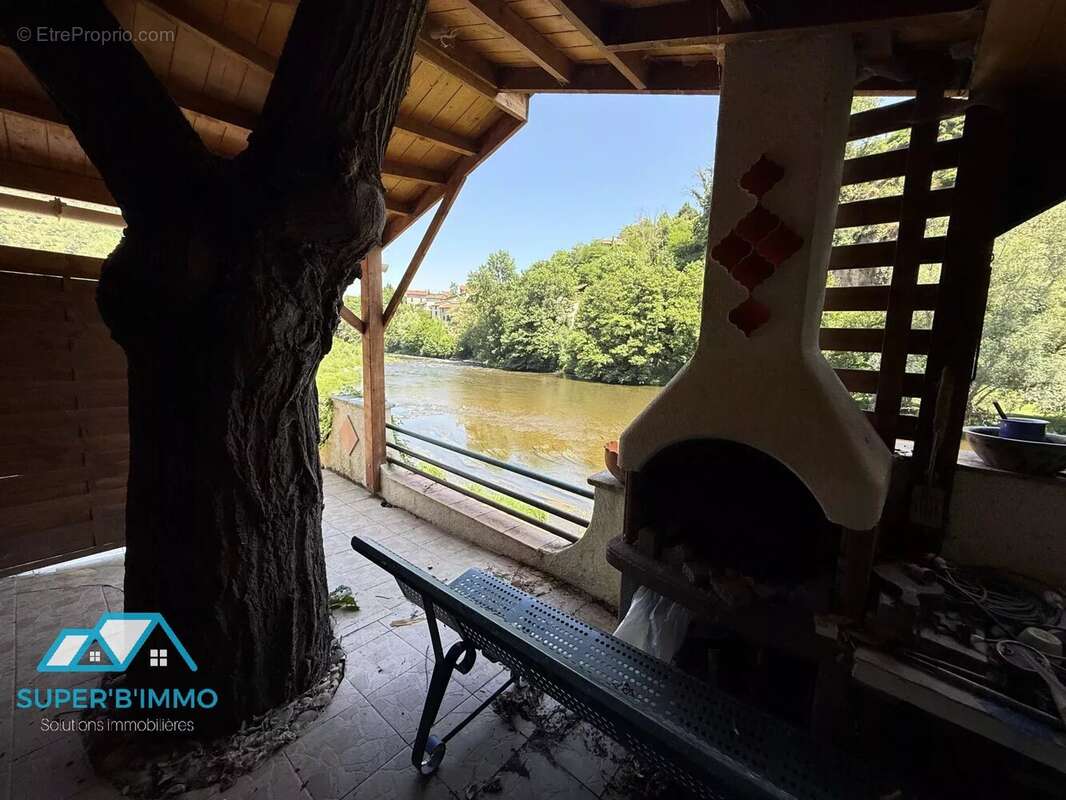 Maison à VILLENEUVE-D&#039;ALLIER