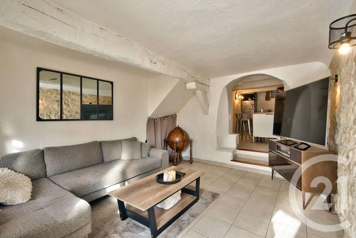 Appartement à LA COLLE-SUR-LOUP