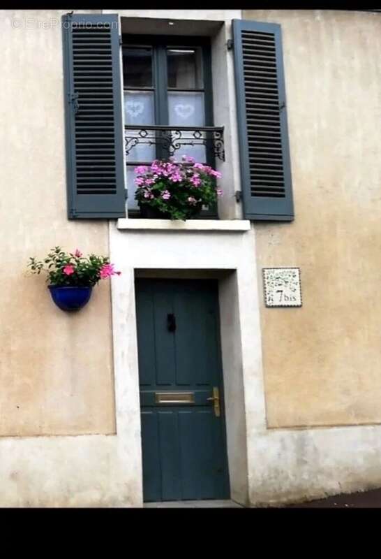 Maison à FEUCHEROLLES