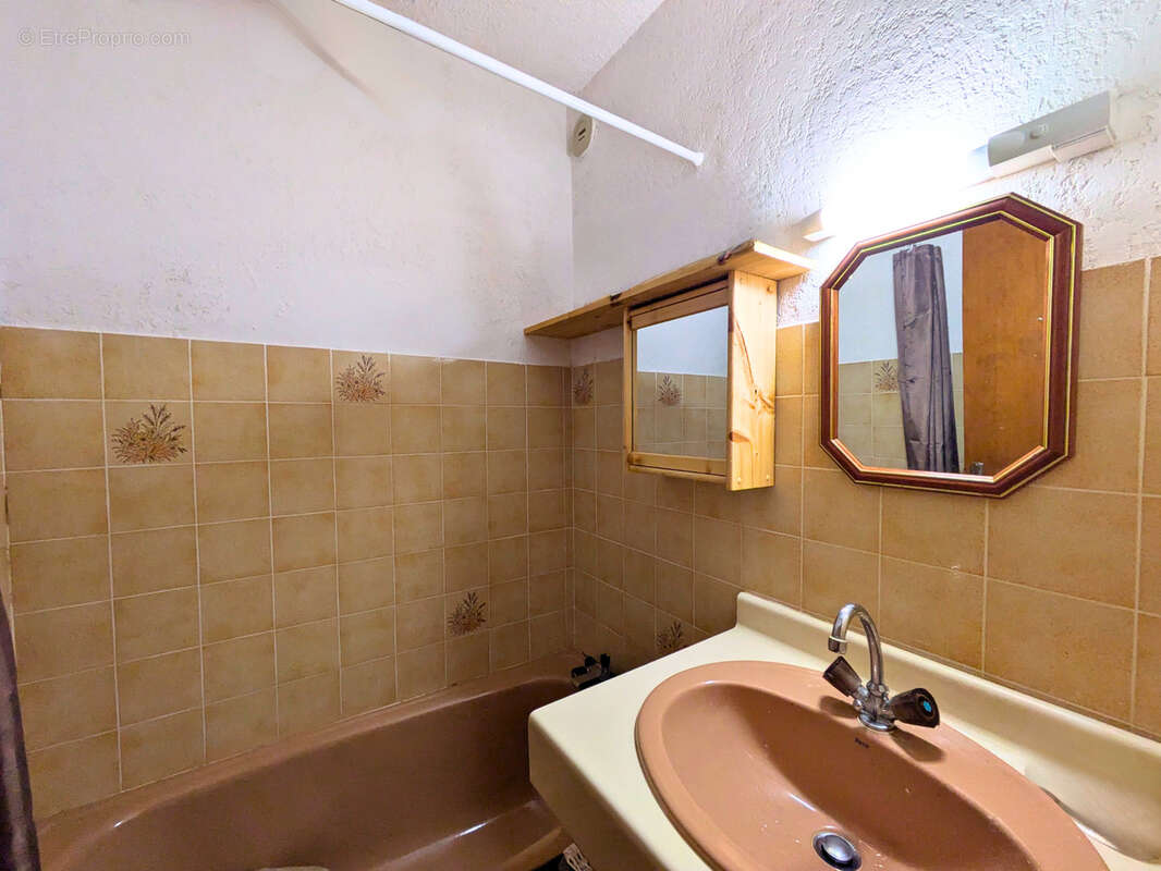 Appartement à SAINT-MICHEL-DE-CHAILLOL