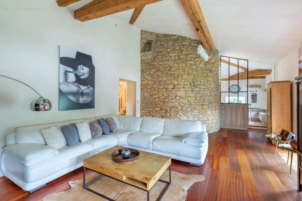 Appartement de caractère T4 de 125 m² à Collonges-au-Mont-d'Or - photo 7