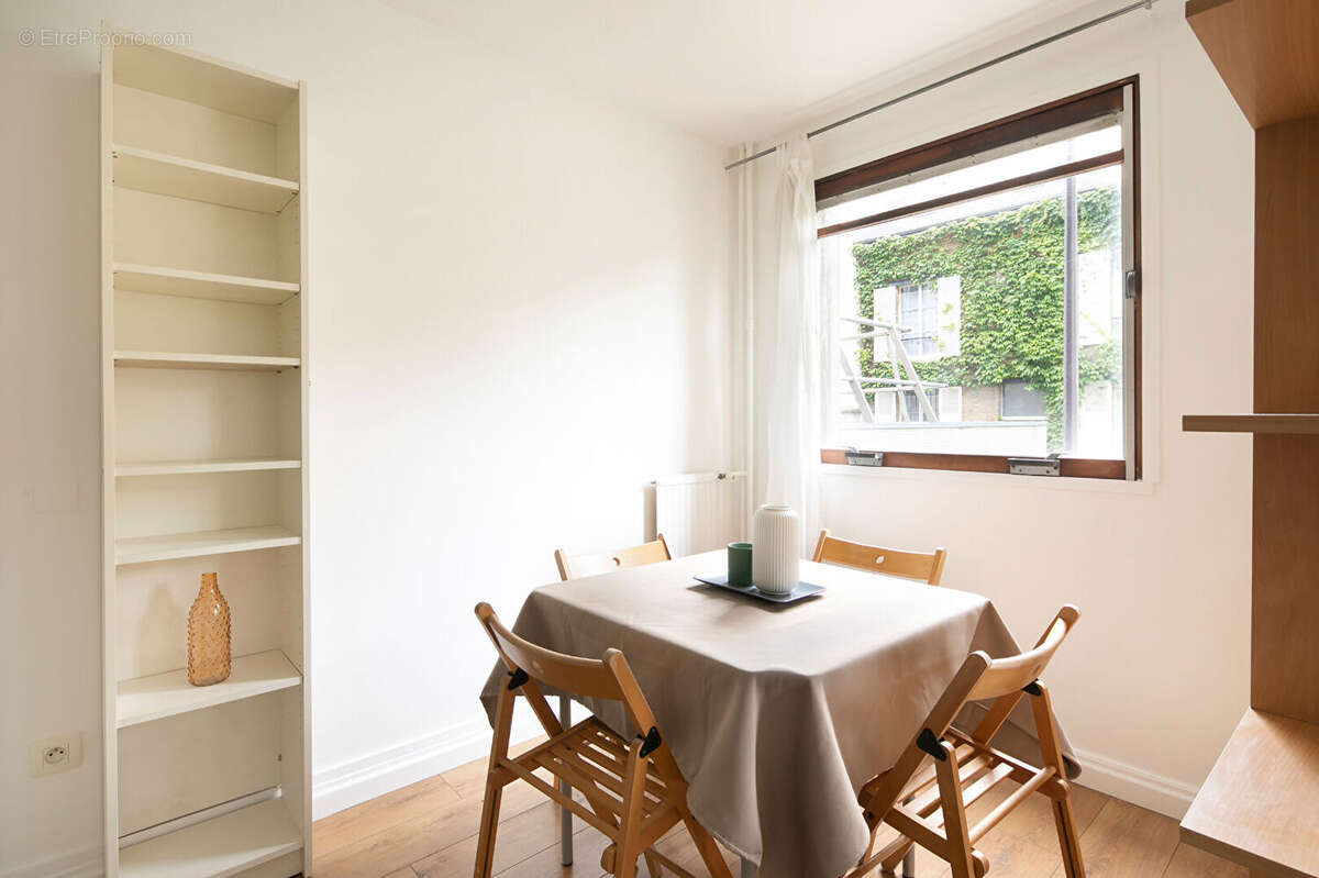 Appartement à PARIS-11E