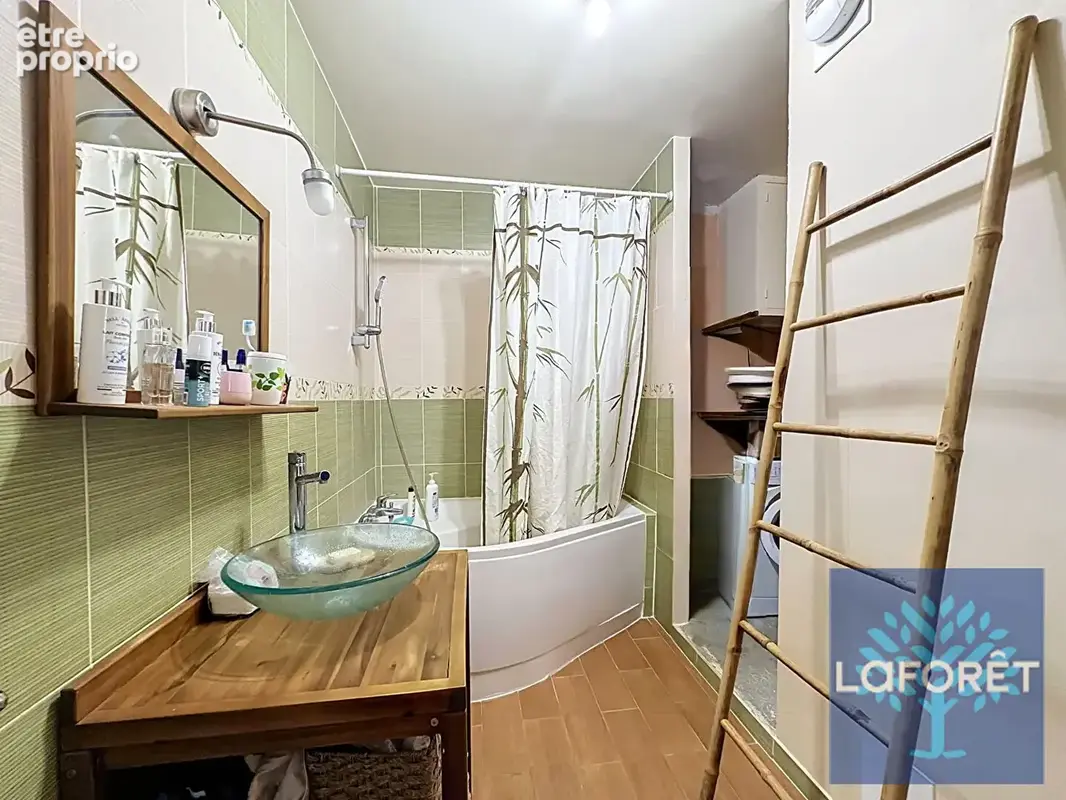 Appartement F3 65,72 m² Résidence sécurisée au coeur d'un grand parc - photo 7