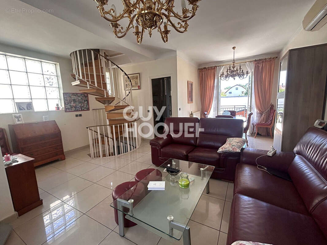 Maison à LES PAVILLONS-SOUS-BOIS