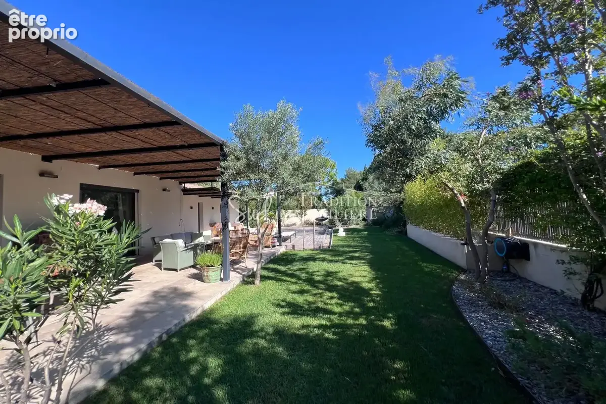 Maison 171 m² à vendre à Paradou (13520) - photo 2
