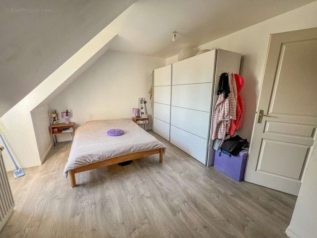 Maison à SAINT-REMY-LES-CHEVREUSE