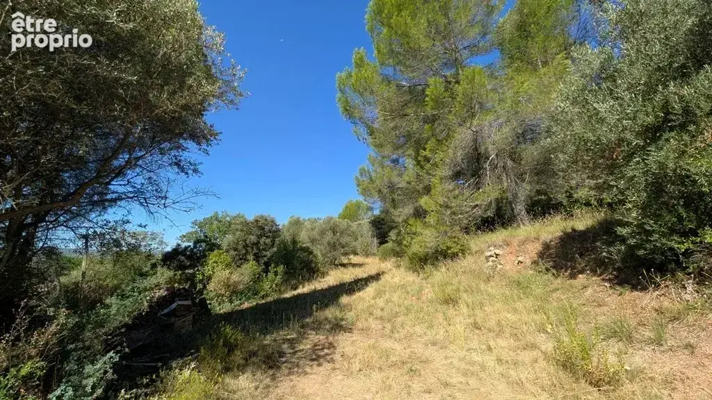 LE VAL villa à rénover sur 19.430m² de terrain - photo 18
