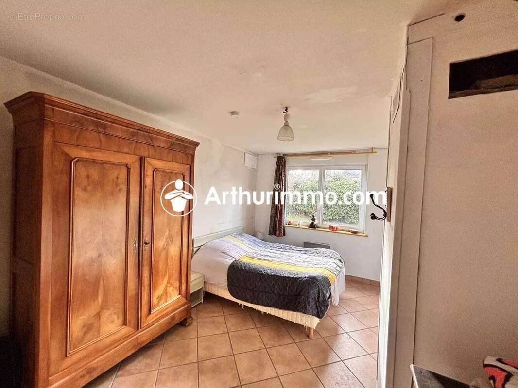 Commerce à BEAUVAIN