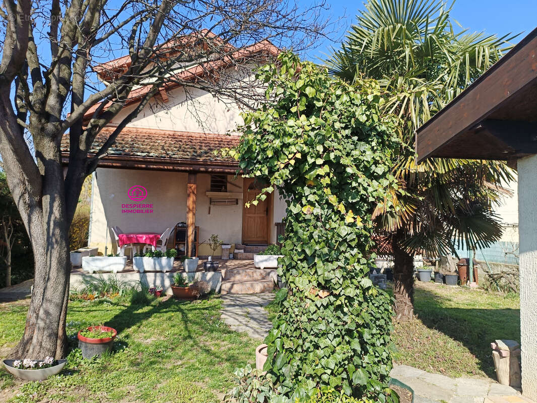 Maison à LE PEAGE-DE-ROUSSILLON