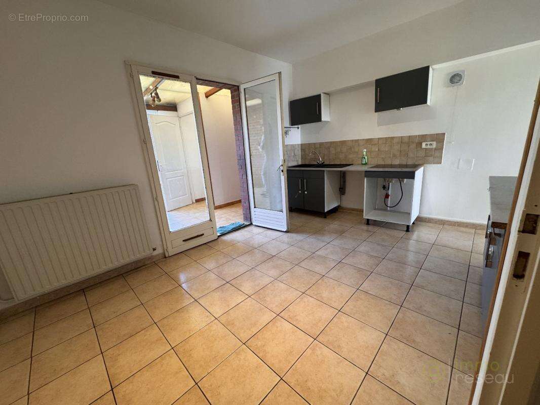Maison à FLINES-LES-MORTAGNE