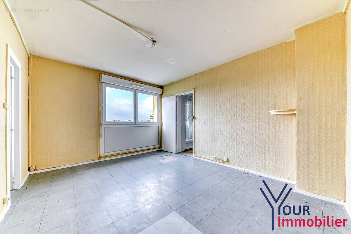 Appartement à VAULX-EN-VELIN